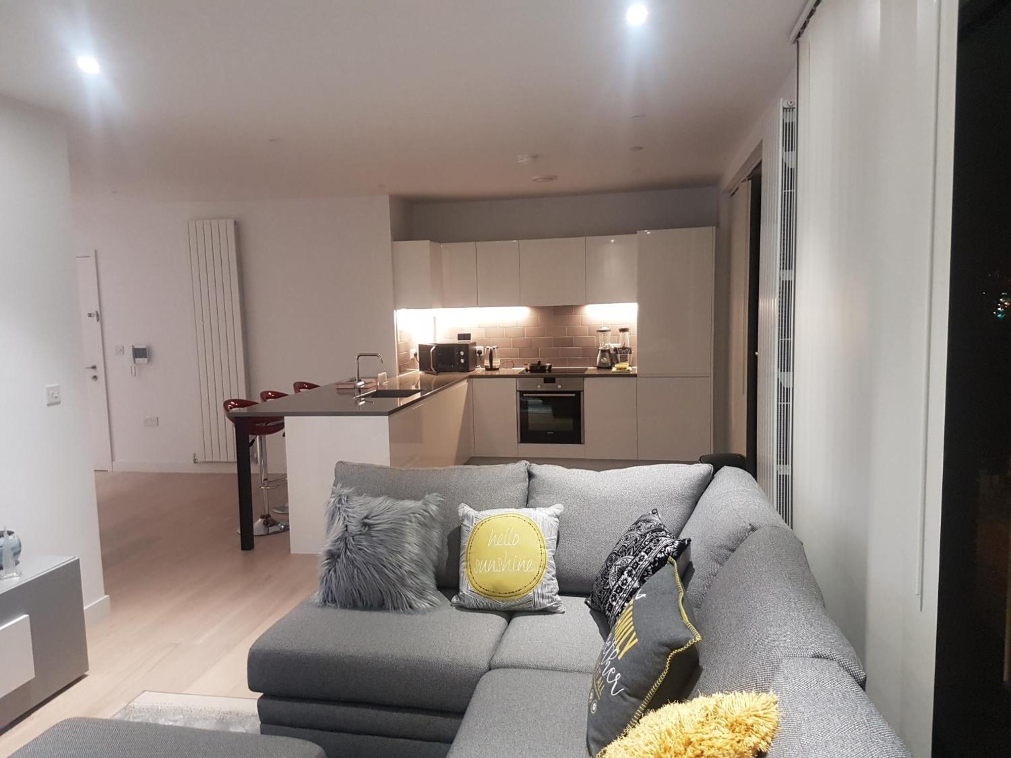 Lush Living - Double Room With Private Bathroom Лондон Экстерьер фото